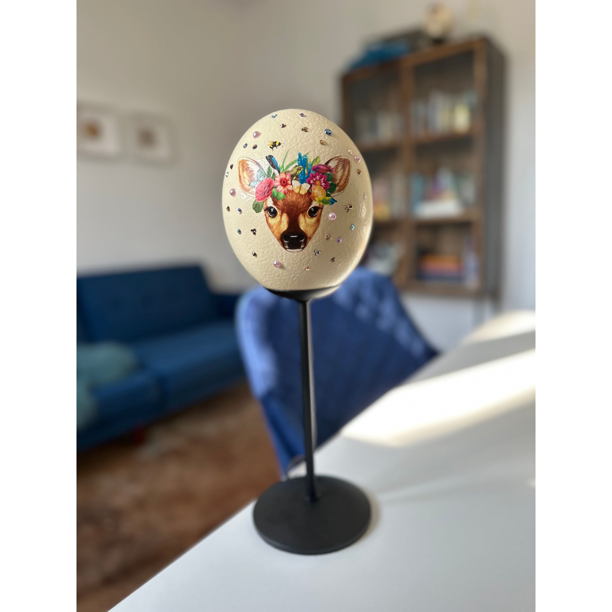 "Deer" table lamp, artfully decorated with a real ostrich egg
