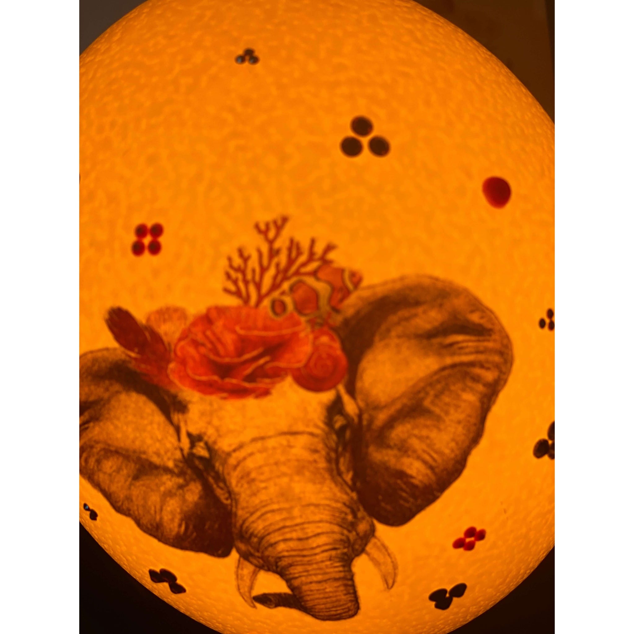 Tischleuchte "Elefant", echtes Straußenei kunstvoll verziert