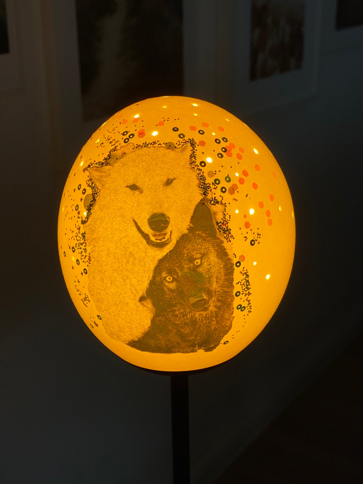 Woelfe_Lampe_an.jpg