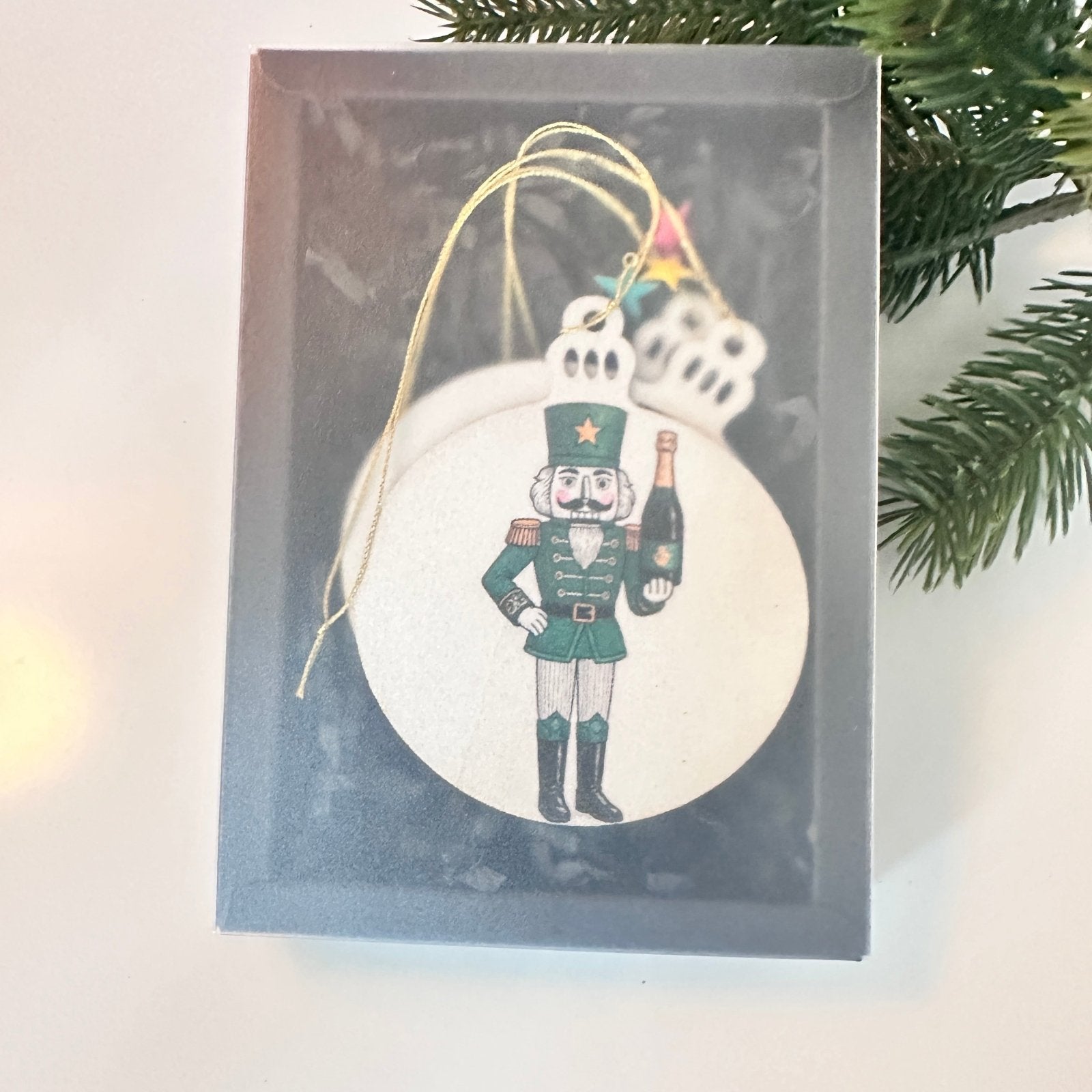 Handveredeltes Deko - Objekt: 3er Set Holy Charms „Moët Cracker“ von ei - nzigartig