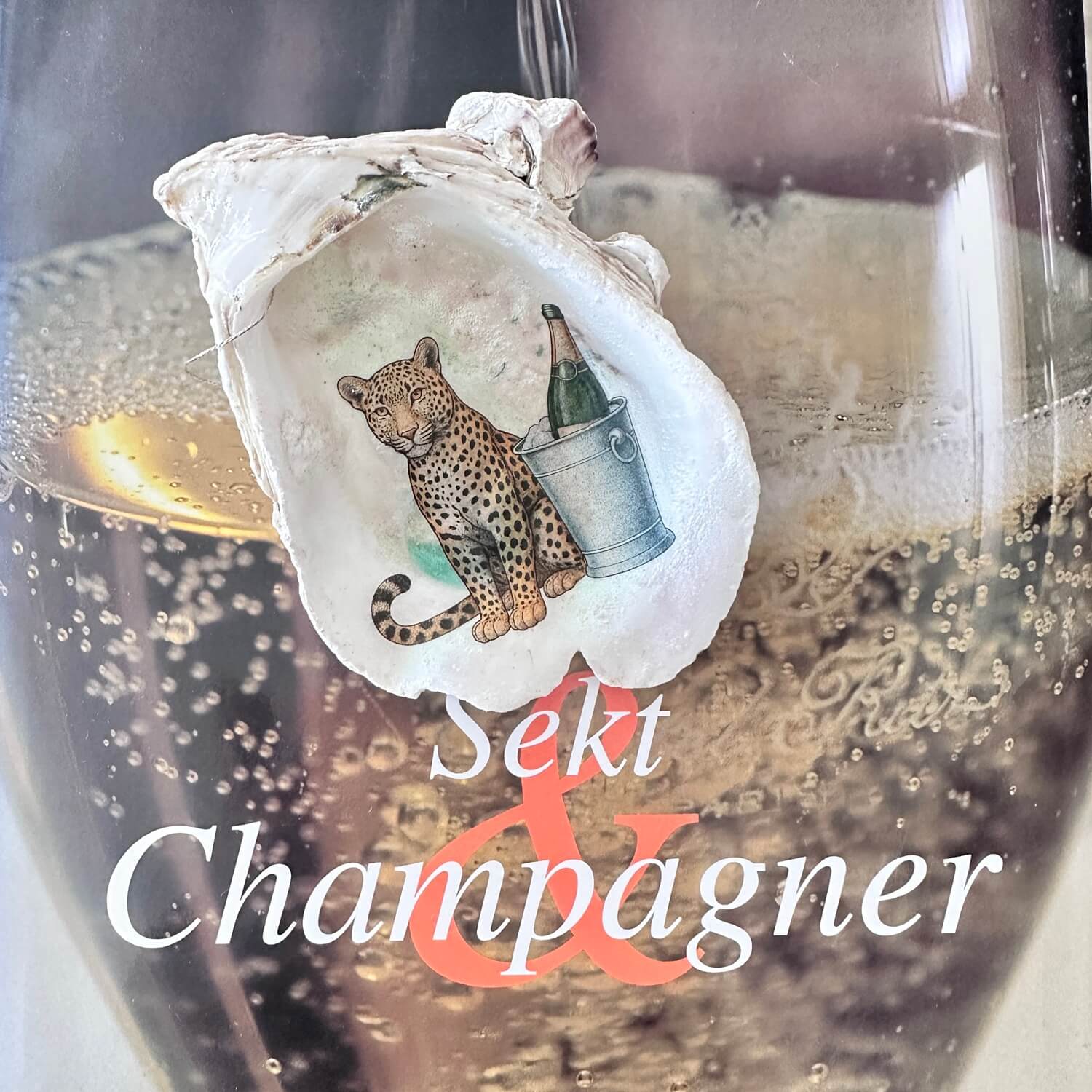 Handveredeltes Deko - Objekt: Auster "Champagne Cat " Kunst - Muschel mit Gold oder Perlmutt von ei - nzigartig