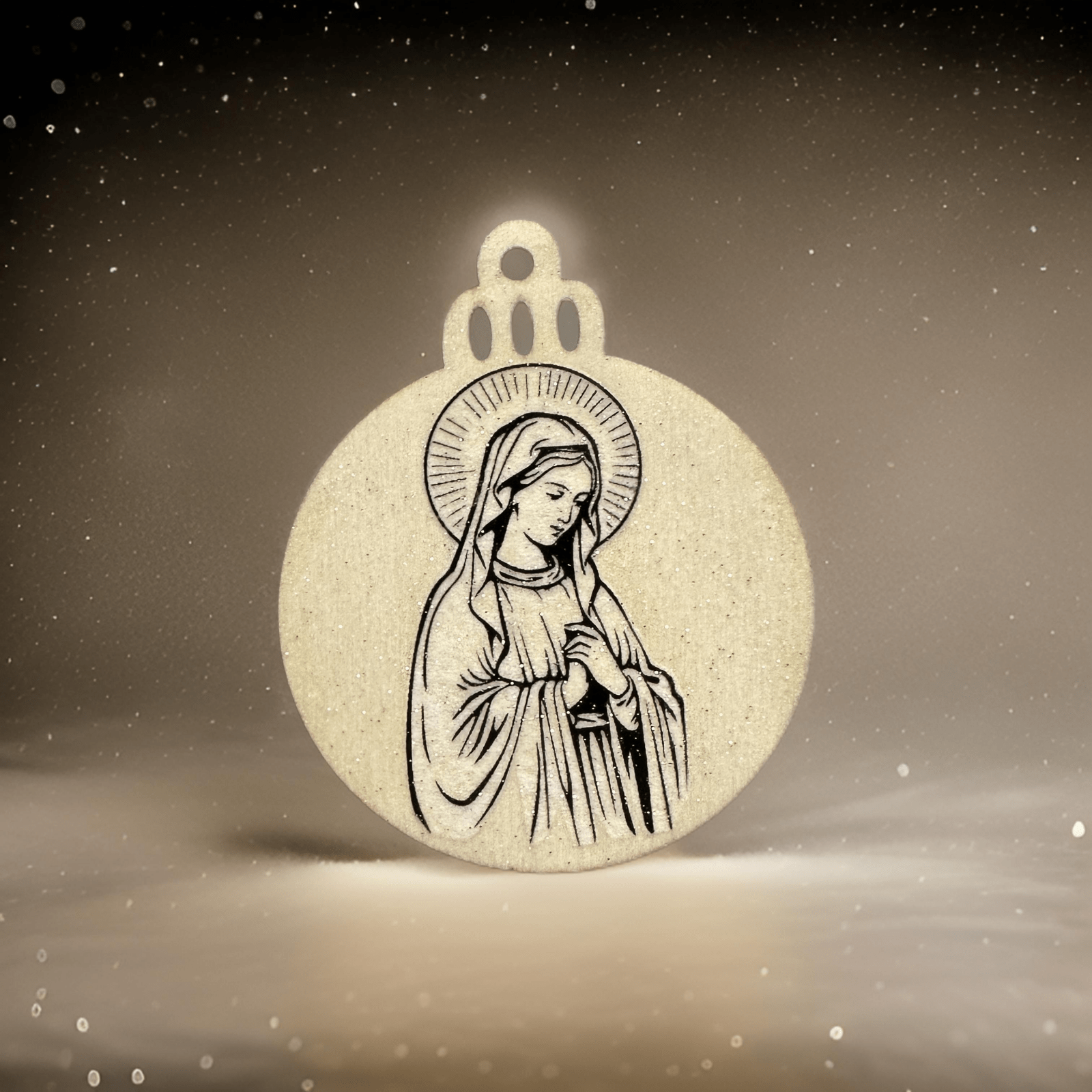 Handveredeltes Deko - Objekt: Geschenk - Anhänger „Holy Madonna“ von ei - nzigartig