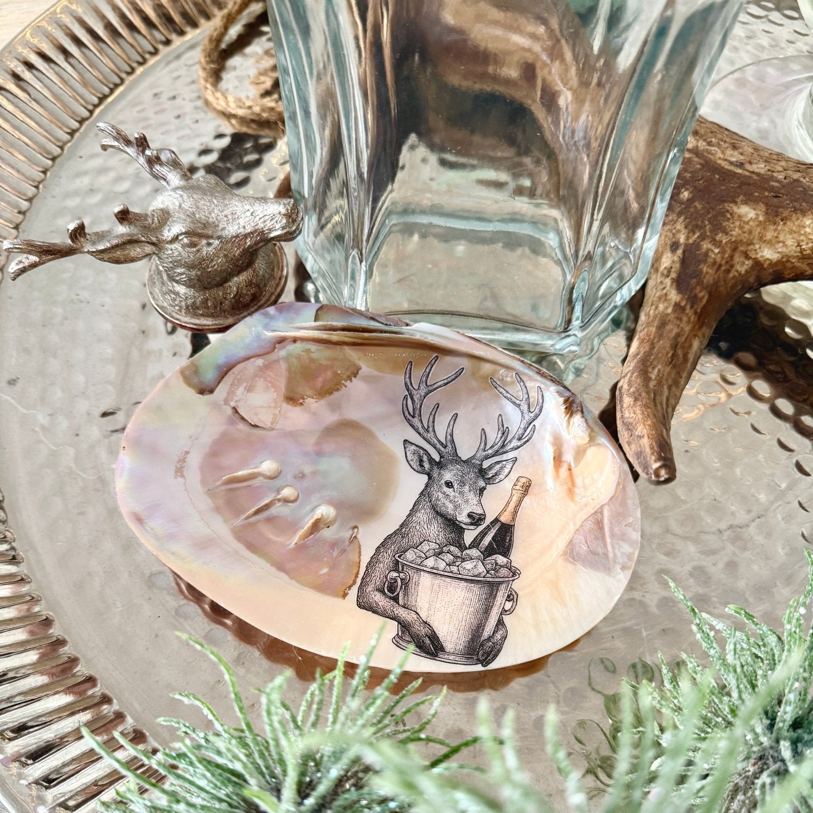 Handveredeltes Deko - Objekt: "Graf Geweih" Süsswassermuschel Unikat von ei - nzigartig