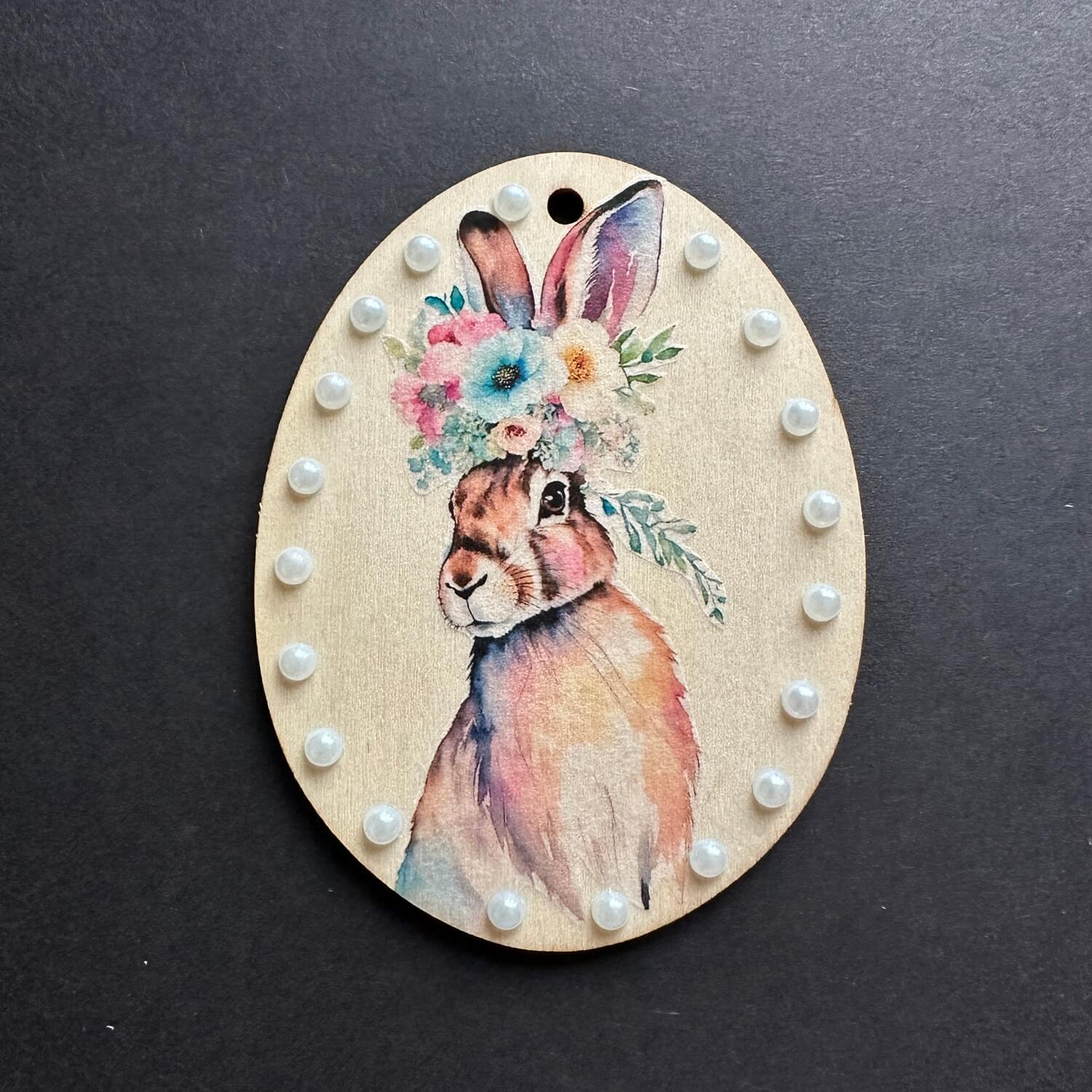Handveredeltes Deko - Objekt: Holz - Anhänger Blumen - Hase" von ei - nzigartig