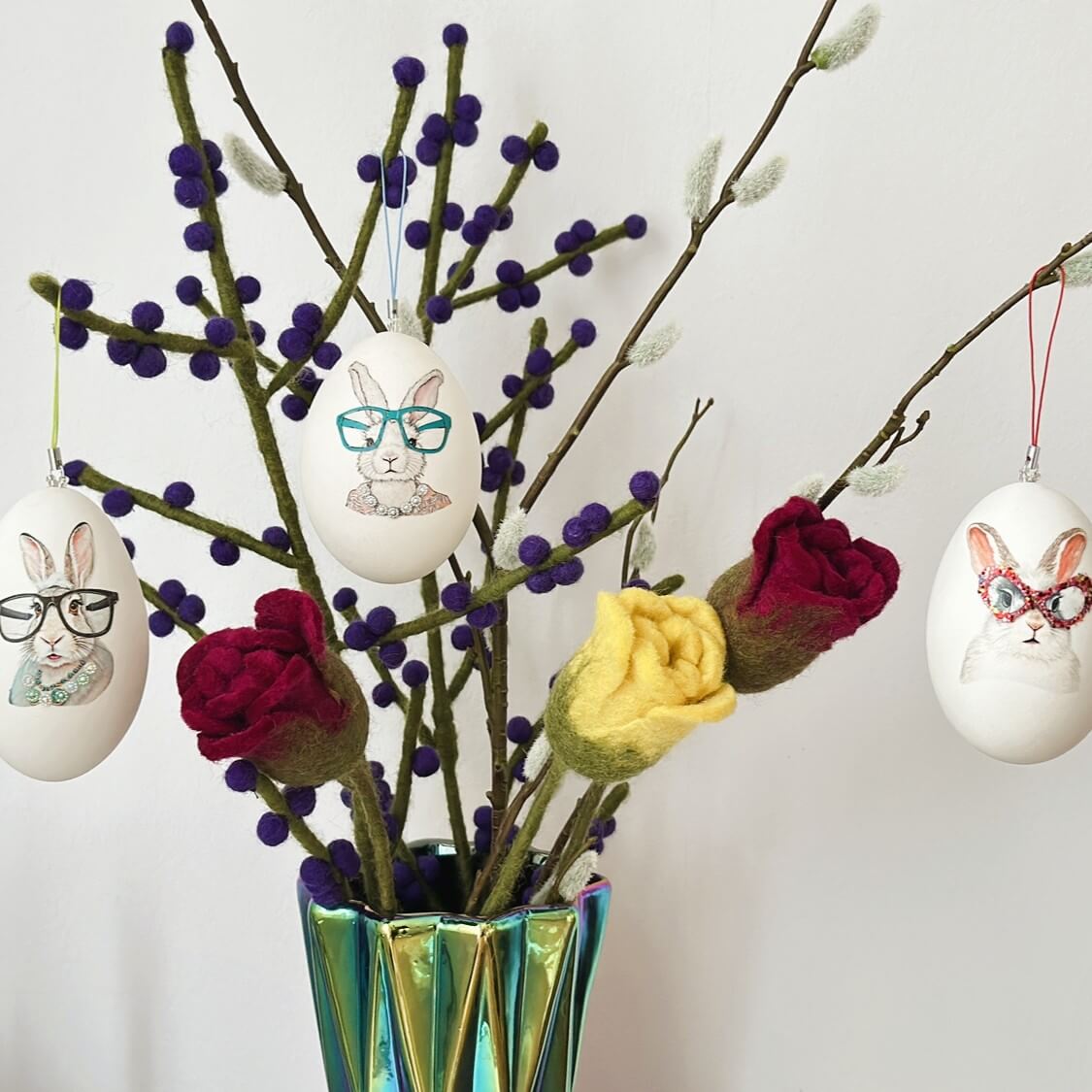 Handveredeltes Deko - Objekt: Iris Rabbits, 3er Set Gänseeier von ei - nzigartig