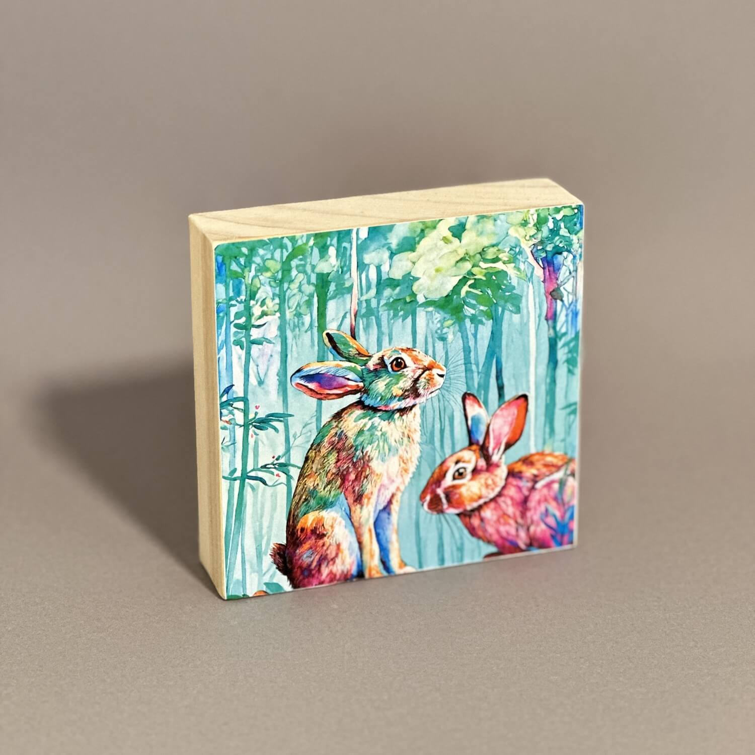Handveredeltes Deko - Objekt: Kleines Holzbild "Ostermärchen" aus Kiefernholz 10,2 x 10,2 x 2,5 cm von ei - nzigartig