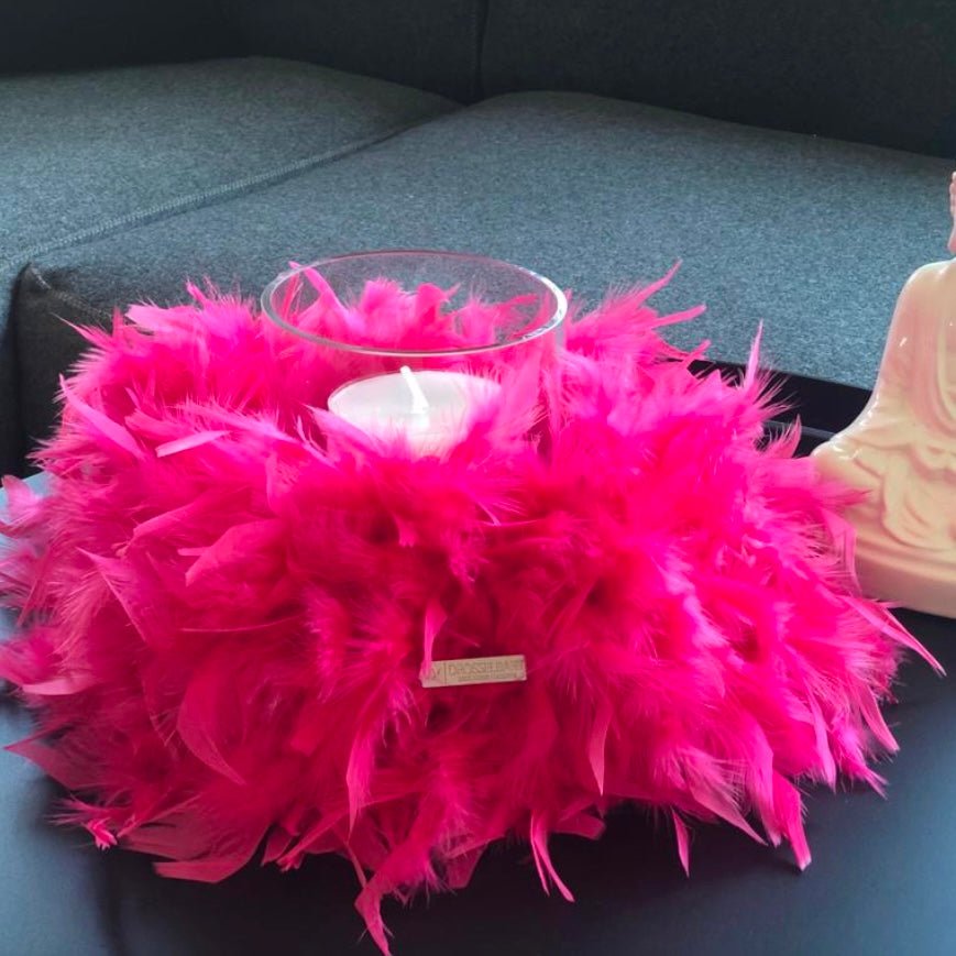 Handveredeltes Deko - Objekt: Königsfeder - Kranz, Pink, unterschiedliche Größen von Drosselbart - Design von ei - nzigartig