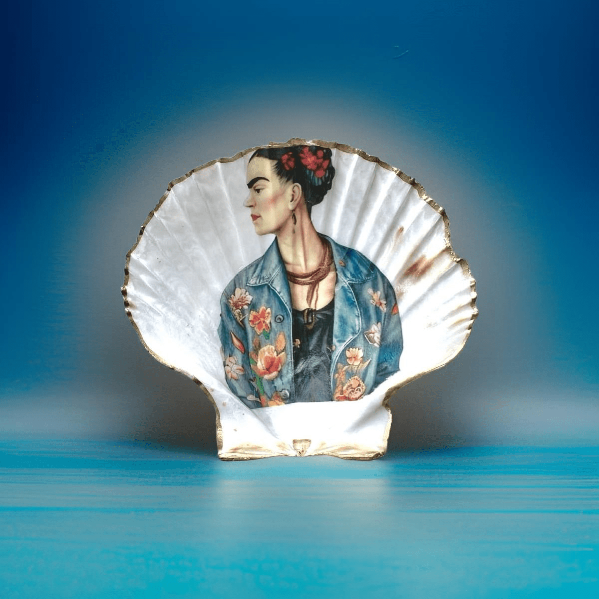 Handveredeltes Deko - Objekt: Muschel - Schale "Denim Frida", 2 Größen von ei - nzigartig