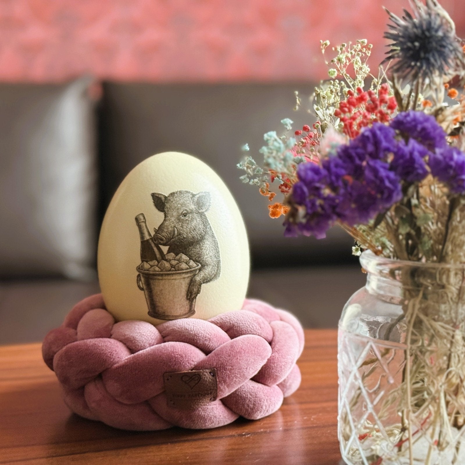 Handveredeltes Deko - Objekt: Nanduei: "Herr Trüffelzahn" von ei - nzigartig