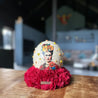 Handveredeltes Deko - Objekt: Straußenei "Coyoacán Frida", Glow, inkl. Blütenkranz von ei - nzigartig