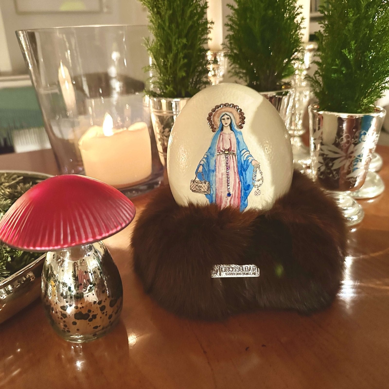 Handveredeltes Deko - Objekt: Straußenei "Madonnista", Basic & Glam von ei - nzigartig